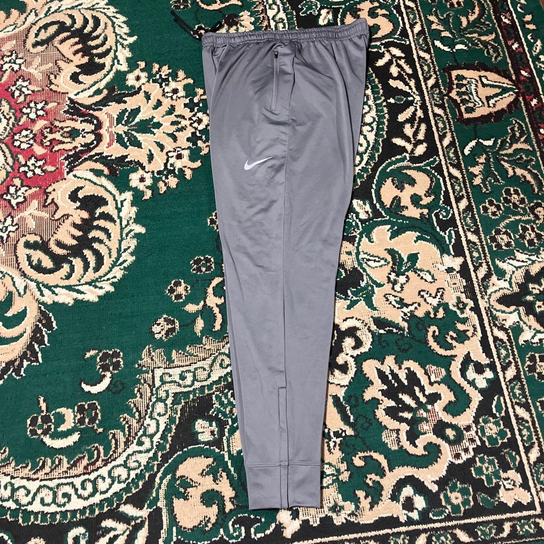 NIKE ナイキ　XL ジャージ　パンツ グレー　スウォッシュ　ストレッチ