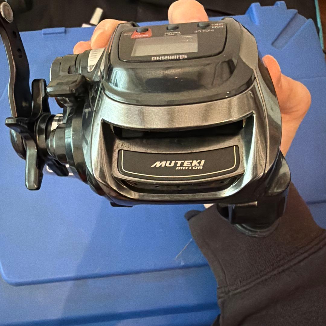 SHIMANO PLAYS 1000 電動リール　03706