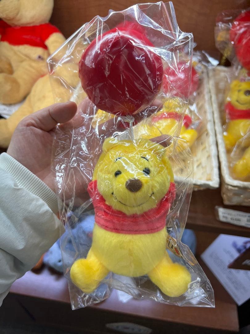 くまのプーさん展 100周年　会場限定　キーチャームマスコット　風船
