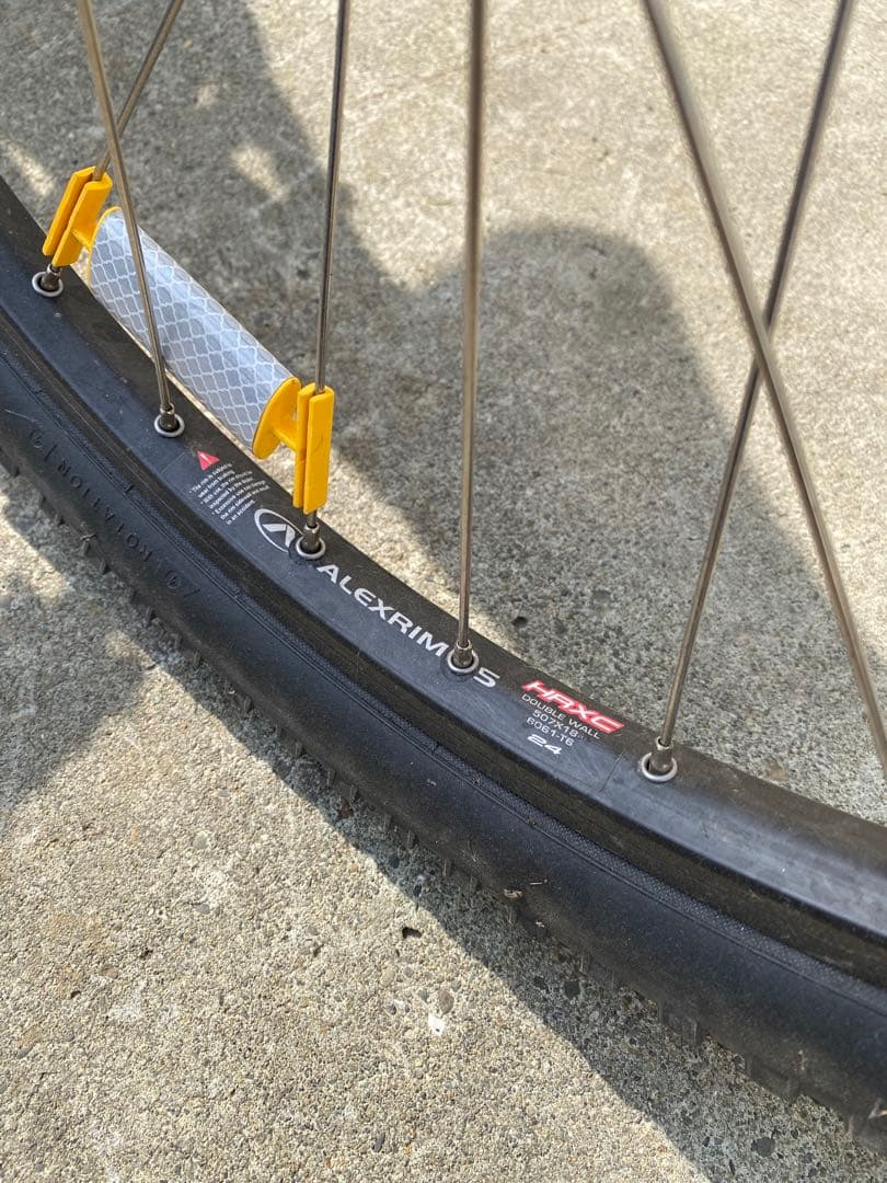 札幌限定 子供用MTB 24インチ スペシャライズド HOTROCK 黒緑