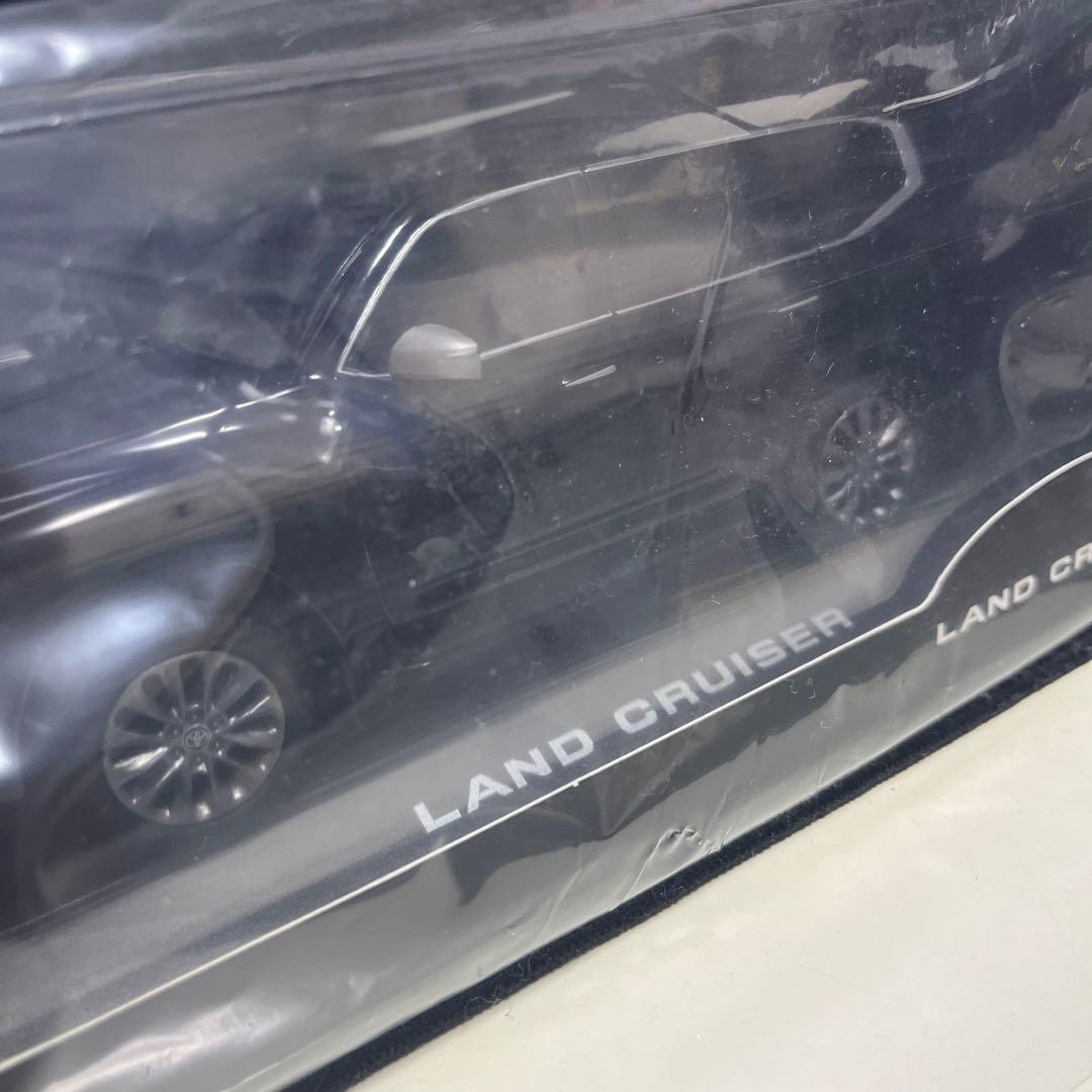 非売品ミニカー1/30 ランドクルーザー