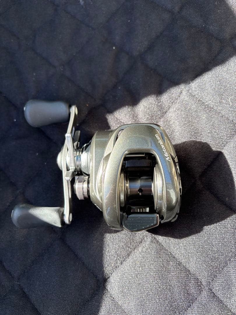 SHIMANO 20メタニウム HG LEFT ベイトリール