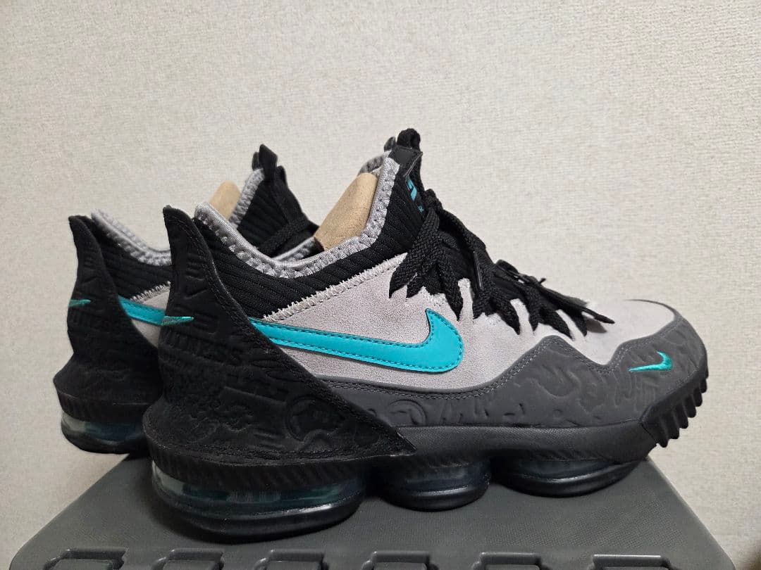 【27.0cm】NIKE LEBRON 16 LOW \"ATMOS\"