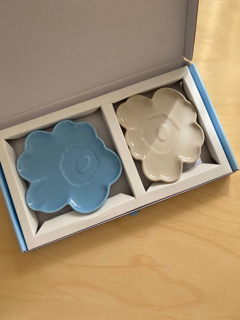 マリメッコ　新品　 Unikko Shape プレートセット