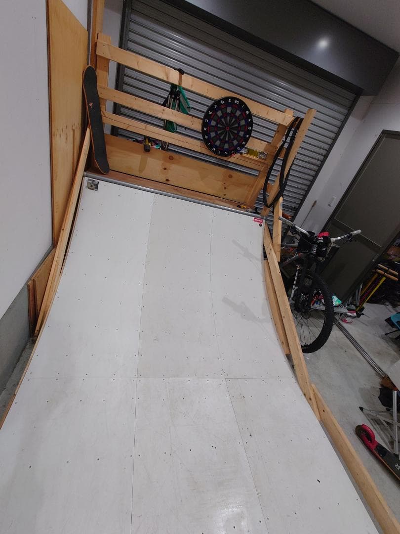 スケートボード　ミニランプ 5760mm x 1820mm NFボード使用