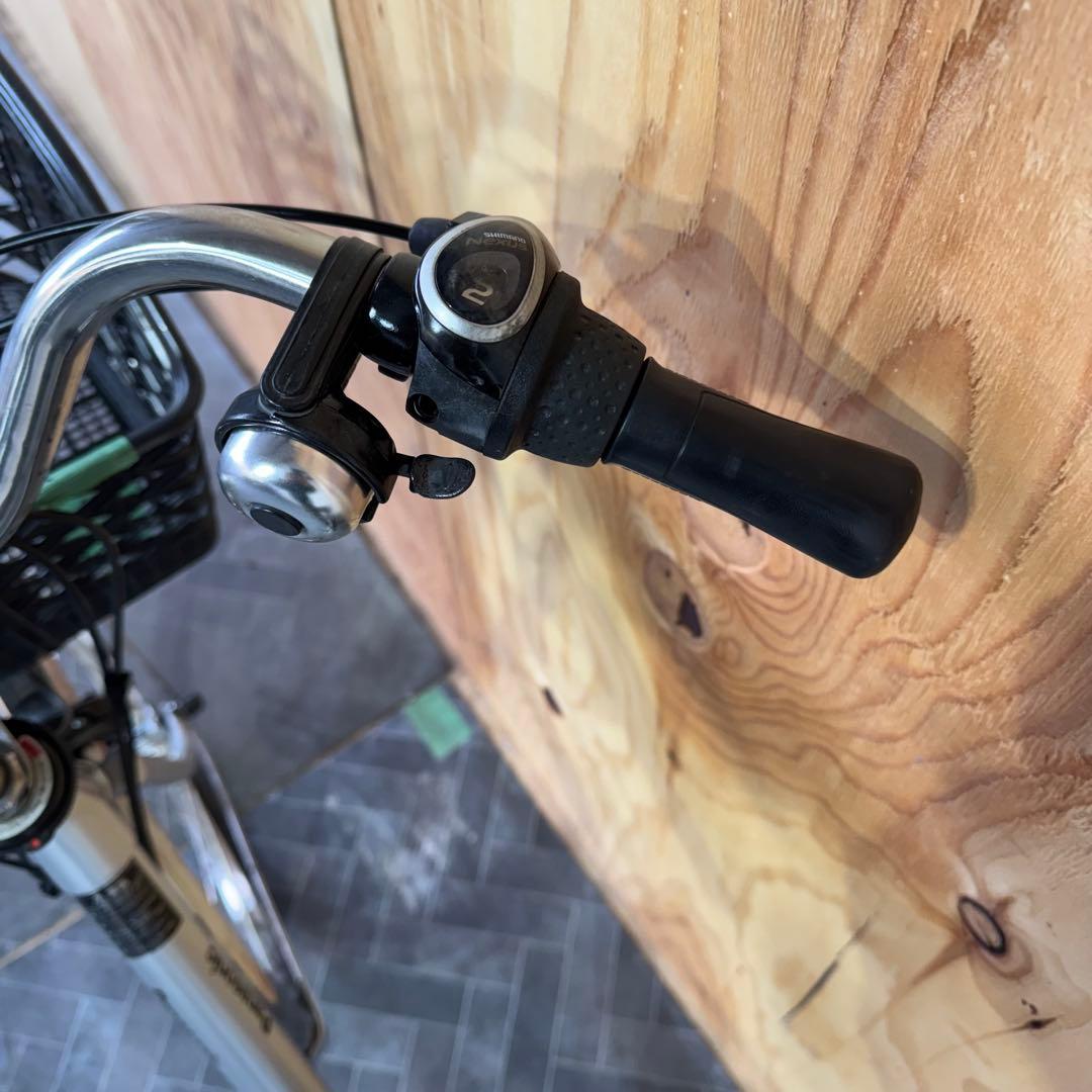 シルバー 電動アシスト自転車 シティタイプ