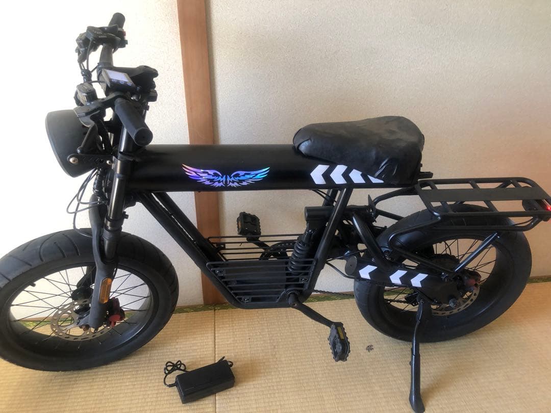 電動アシスト自転車　直接引き取りだけ。