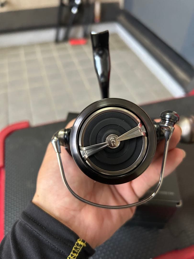 24セルテートLT5000D-CXH スピニングリール