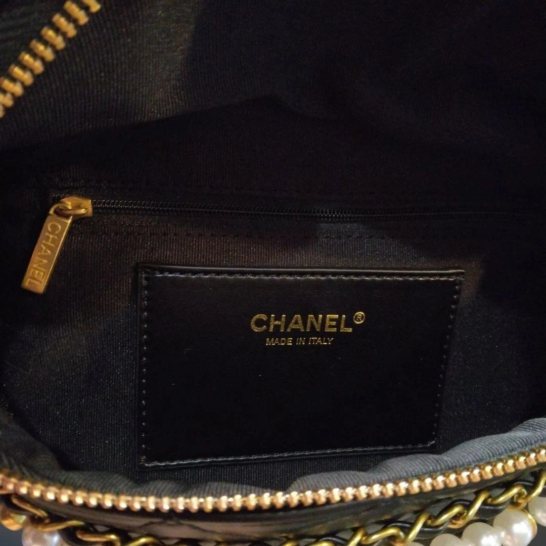 CHANEL メイクアップポーチ キルティング