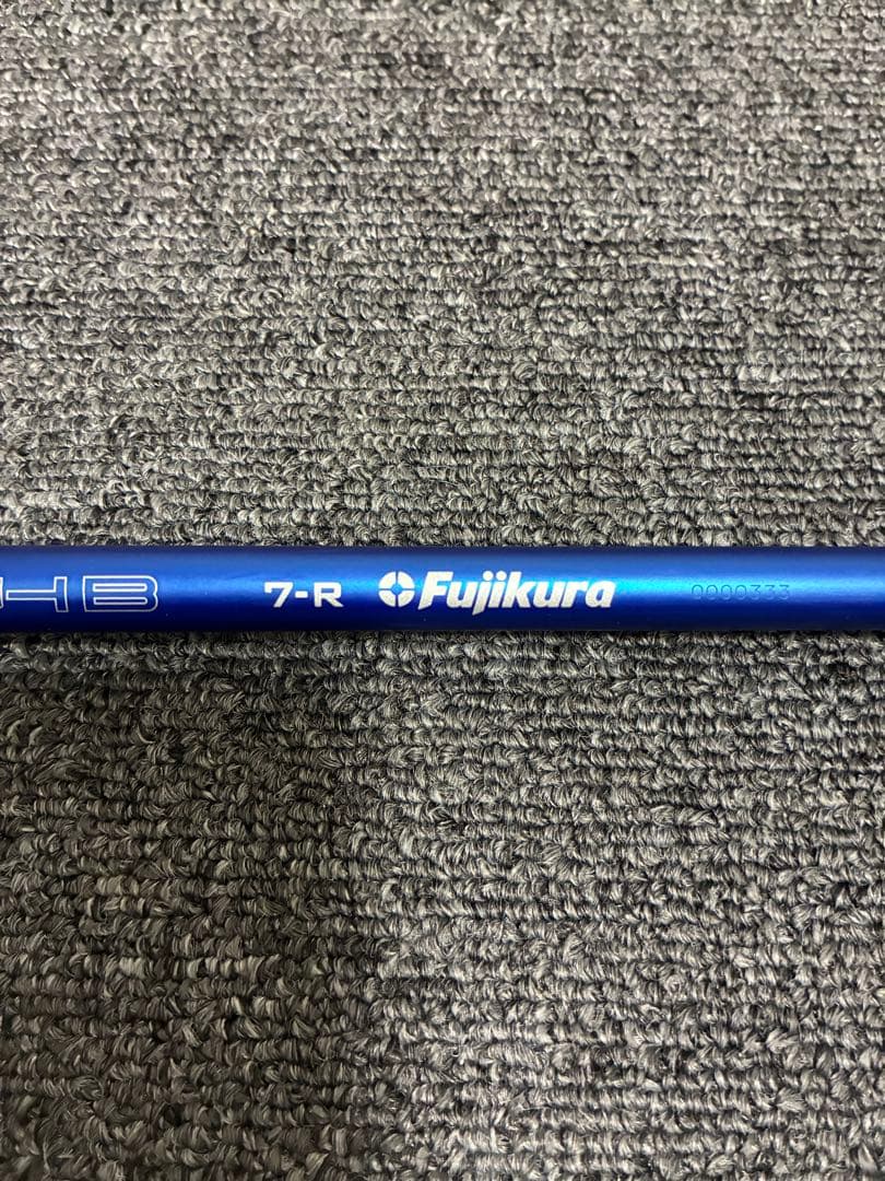 （美品）24ベンタス ブルーHB 7R 3U用 タイトリストスリーブ付き