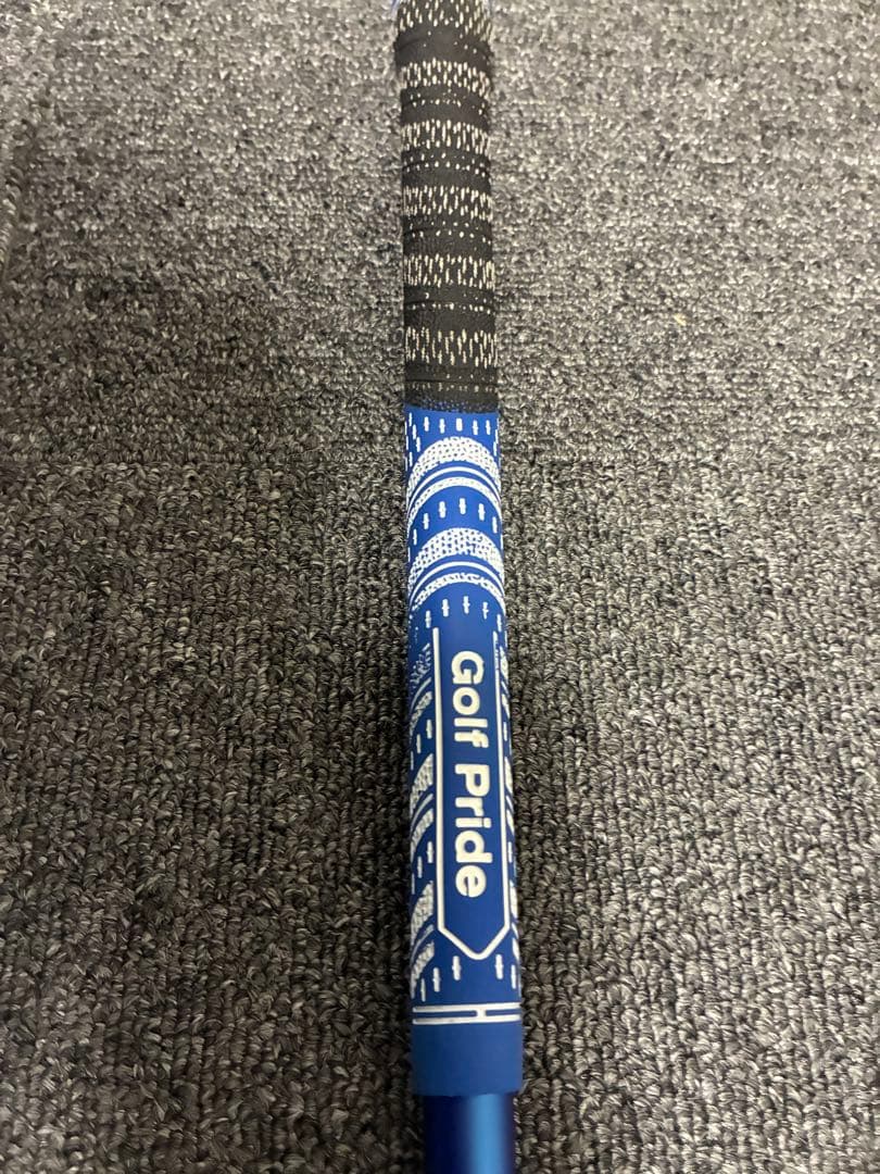 （美品）24ベンタス ブルーHB 7R 3U用 タイトリストスリーブ付き