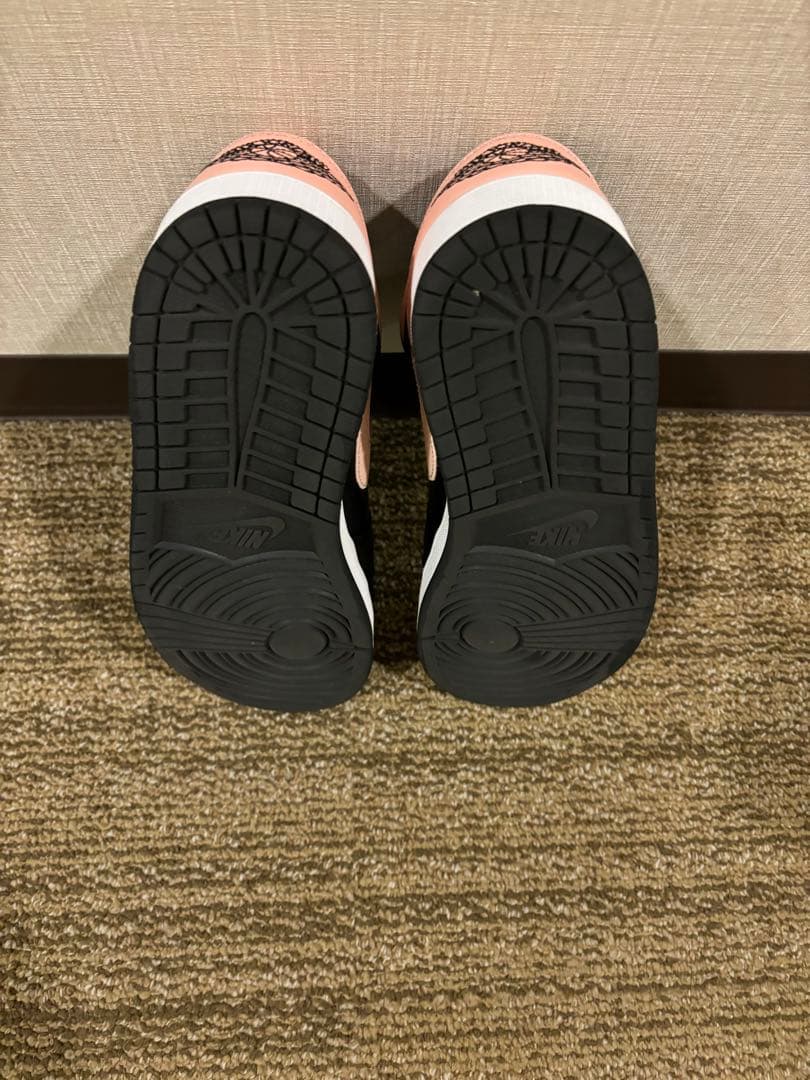 Nike Air Jordan 1 Low 黒/ピンク 31cm