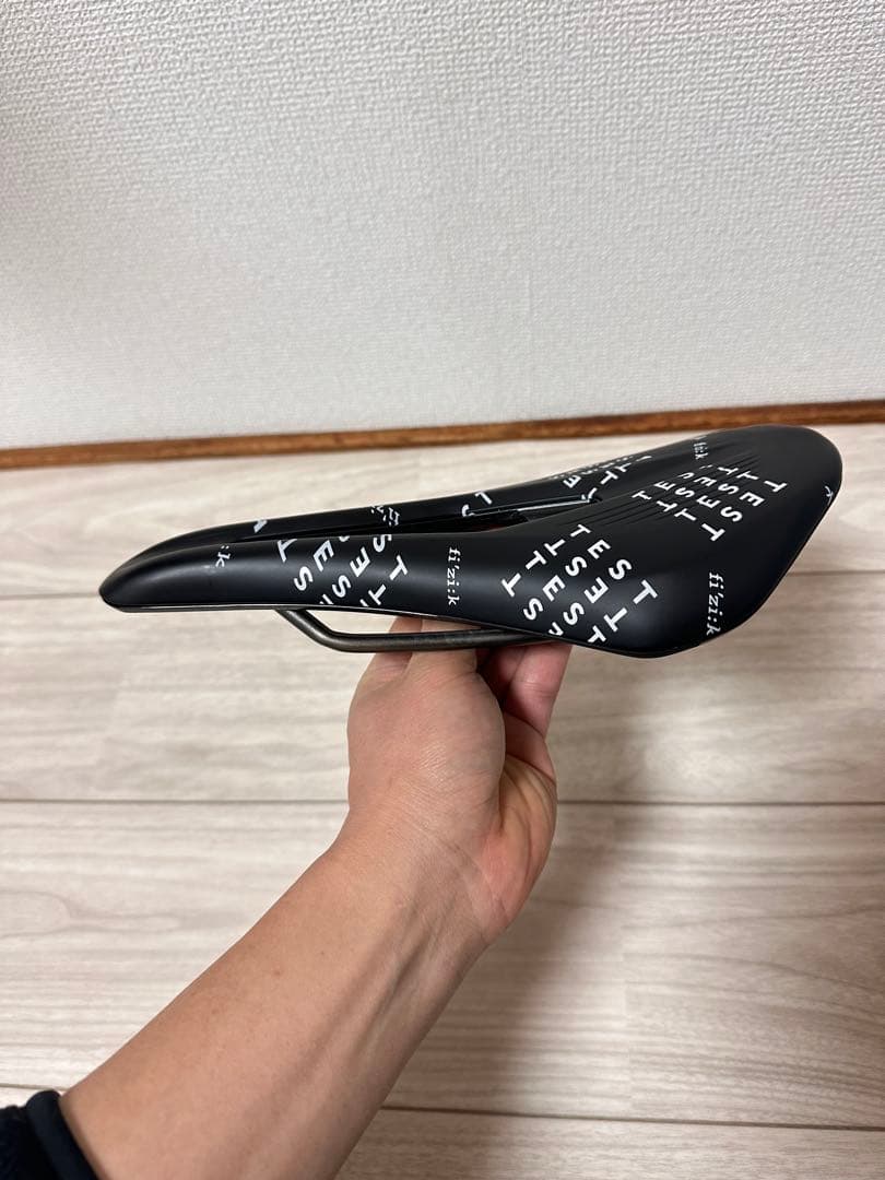 Fizik Argo Vento Test サドル 140mm