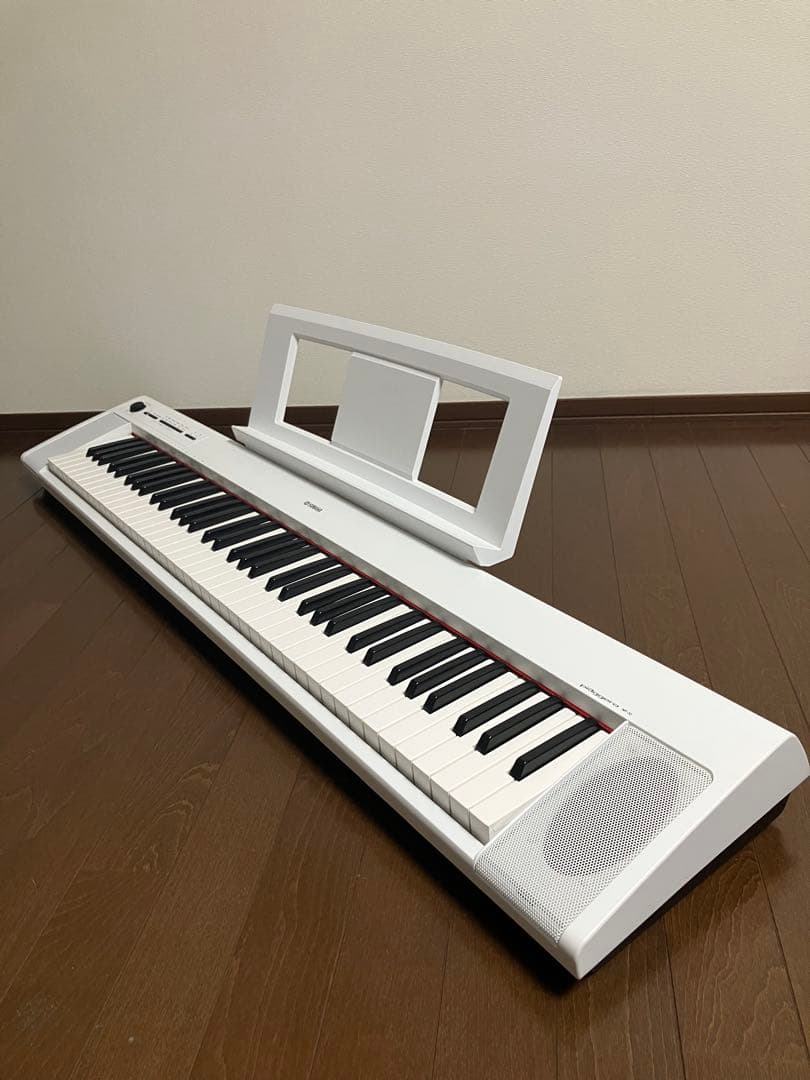 極美品 ヤマハ YAMAHA 電子キーボード piaggero NP-32WH