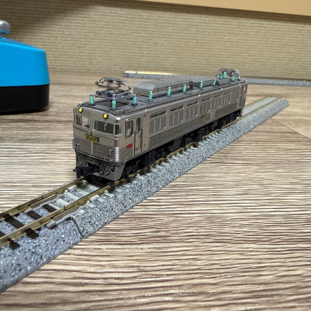 機関車まとめ売り　EF510-301 EF81303銀釜EF81408貨物試験色
