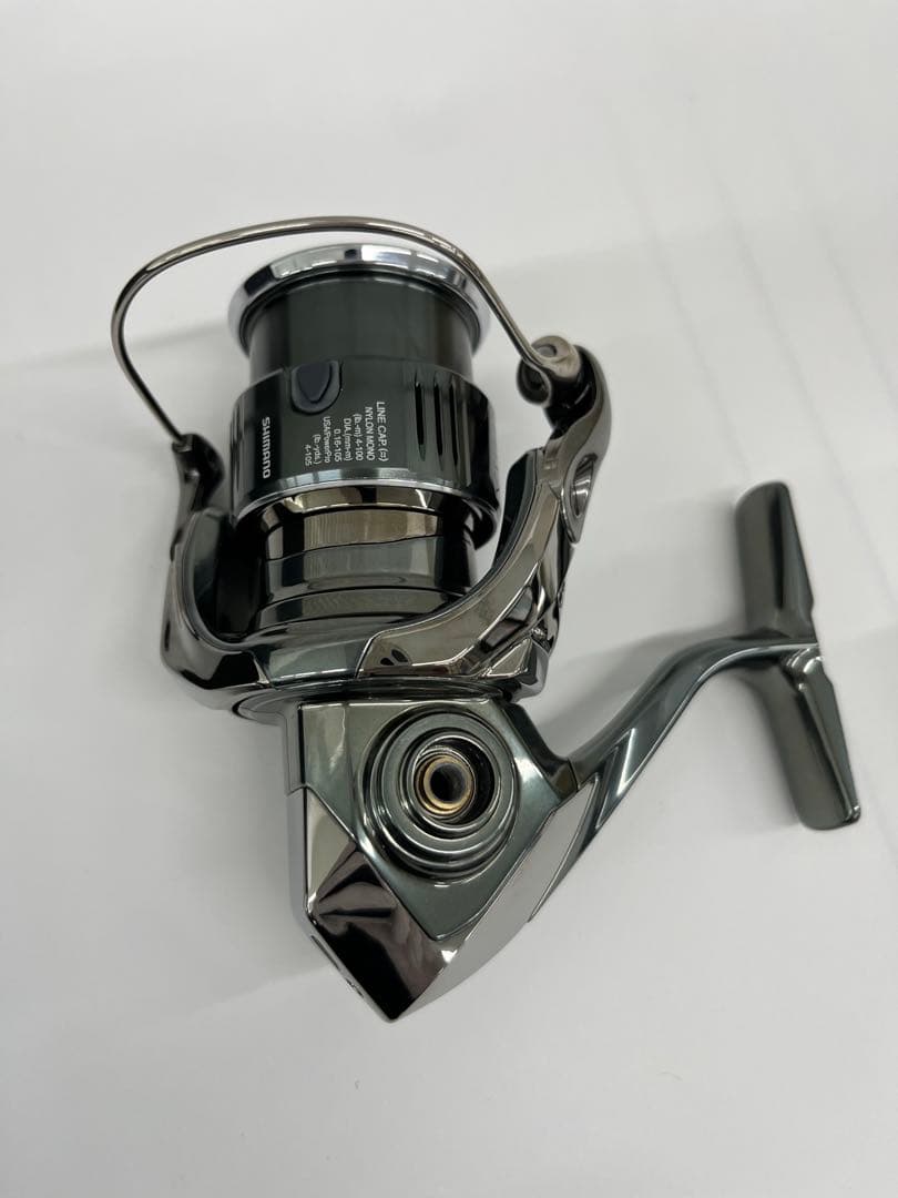 極美品 シマノ 22ステラ c2000shg おまけ付き