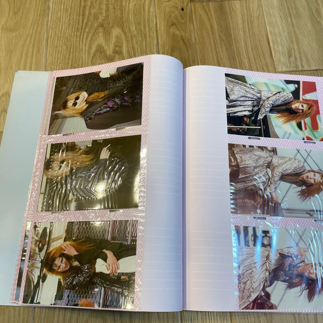 X HIDE 写真