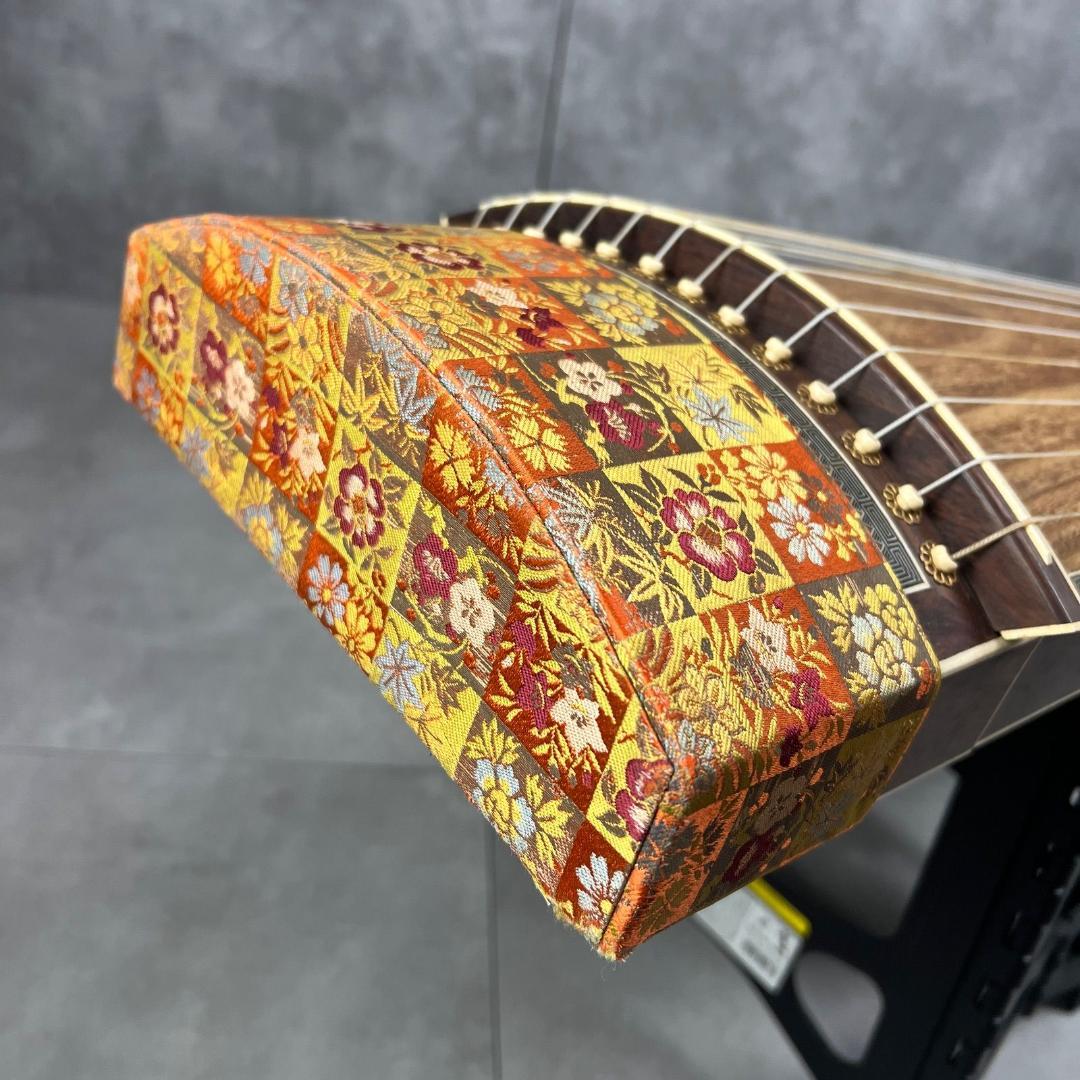 最高級 べっ甲 天然素材装飾 琴 13弦 金蒔絵 鼈甲 和楽器 伝統 演奏会