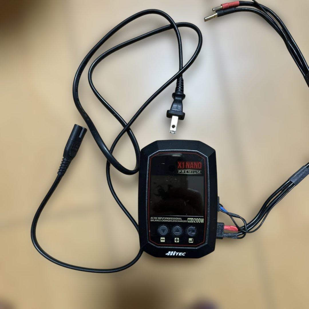 HITEC X1 NANO PREMIUM 200W バランス充電器