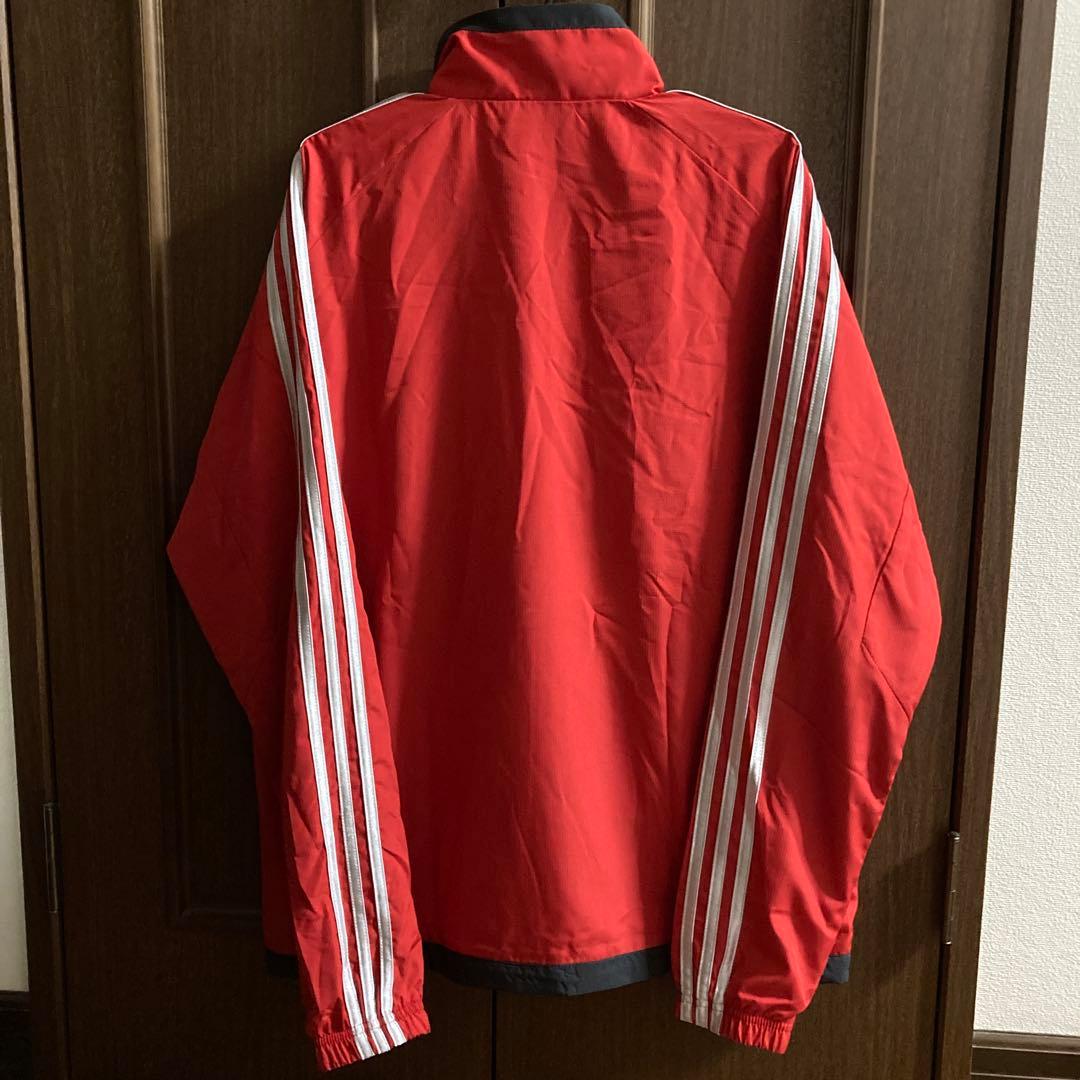 リバプール　トラックジャケット　ジャージ　ユニフォーム　レッド
