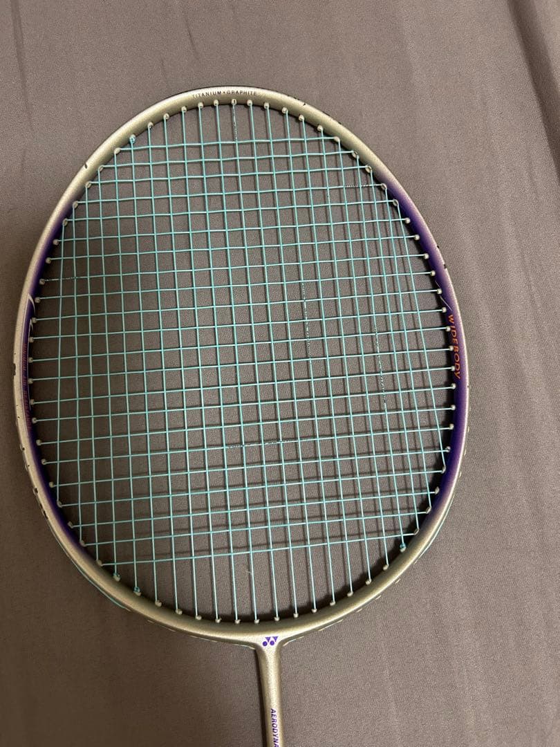 ヨネックスAEROTUS100 3UG5