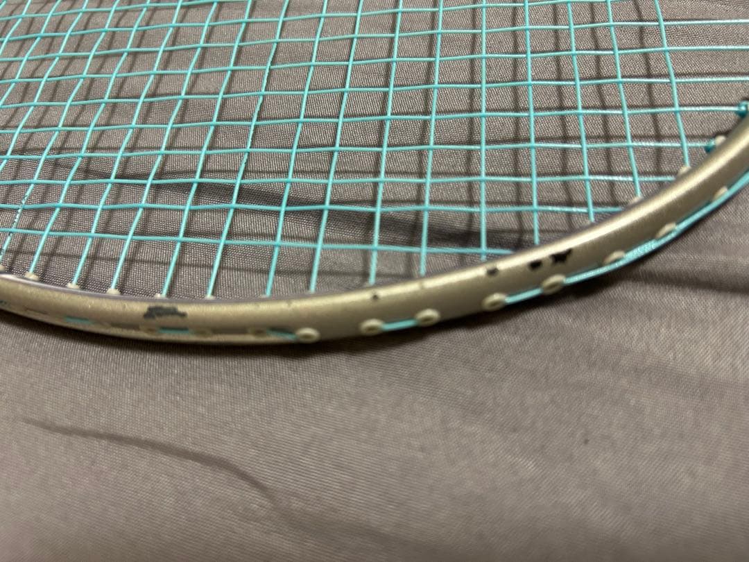 ヨネックスAEROTUS100 3UG5