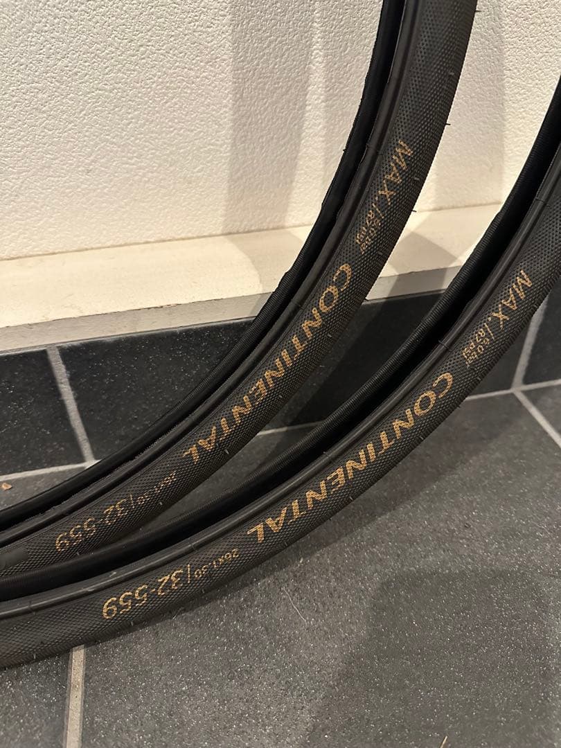 CONTINENTAL コンチネンタル 26インチ タイヤ