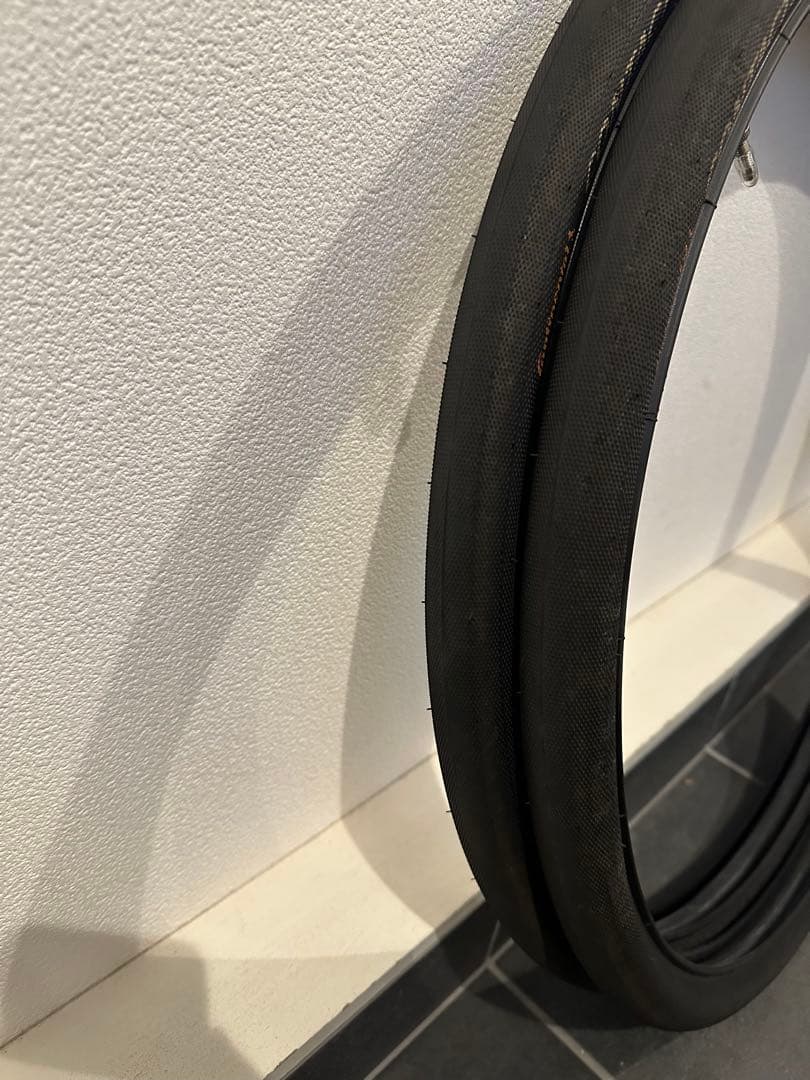 CONTINENTAL コンチネンタル 26インチ タイヤ