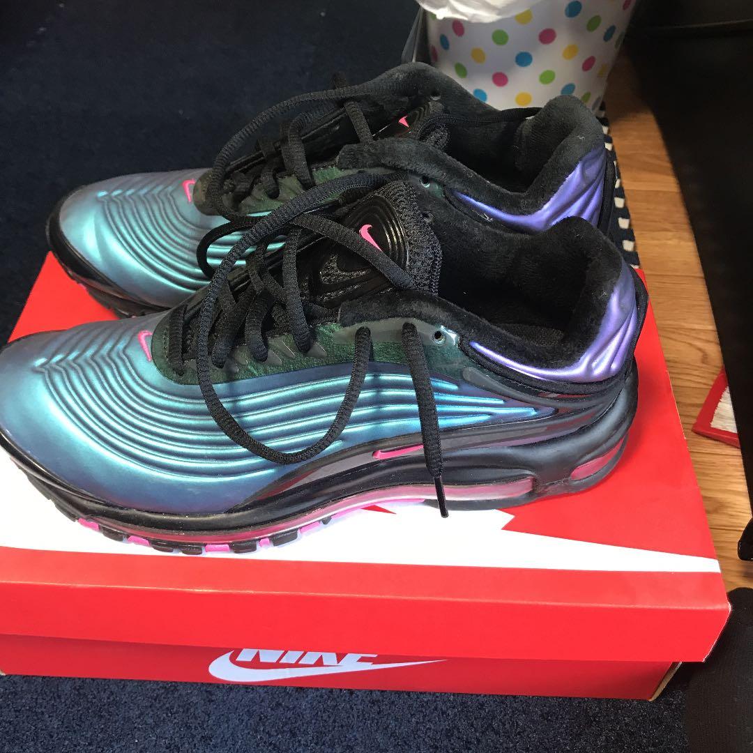ナイキ NIKE アディダス