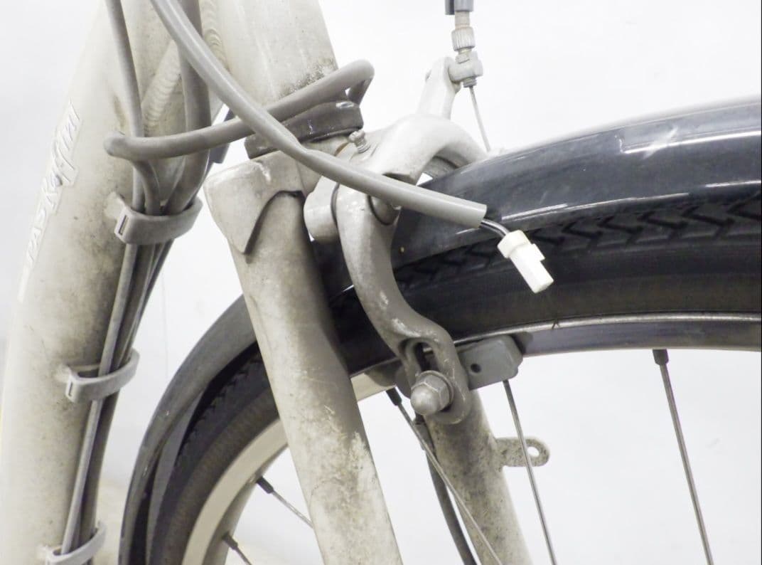 電動アシスト自転車　YAMAHA　PAS Raffini 充電器