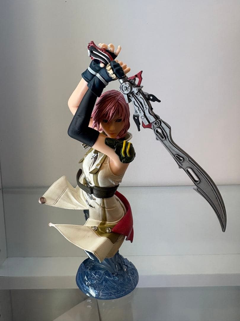 STATIC ARTS BUST ライトニング