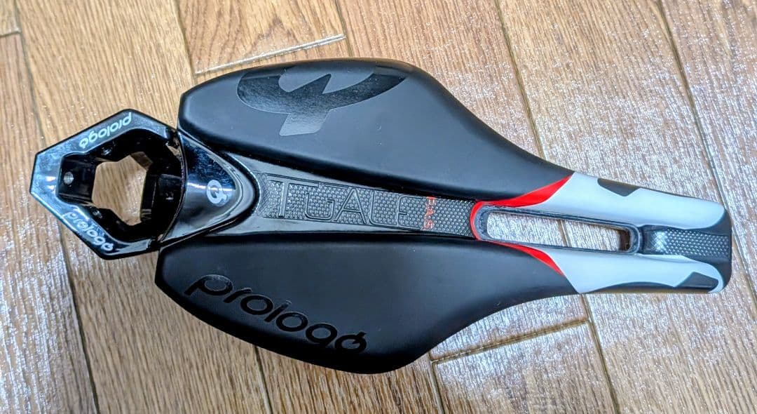 プロロゴ（PROLOGO) TGALE PAS TIROX