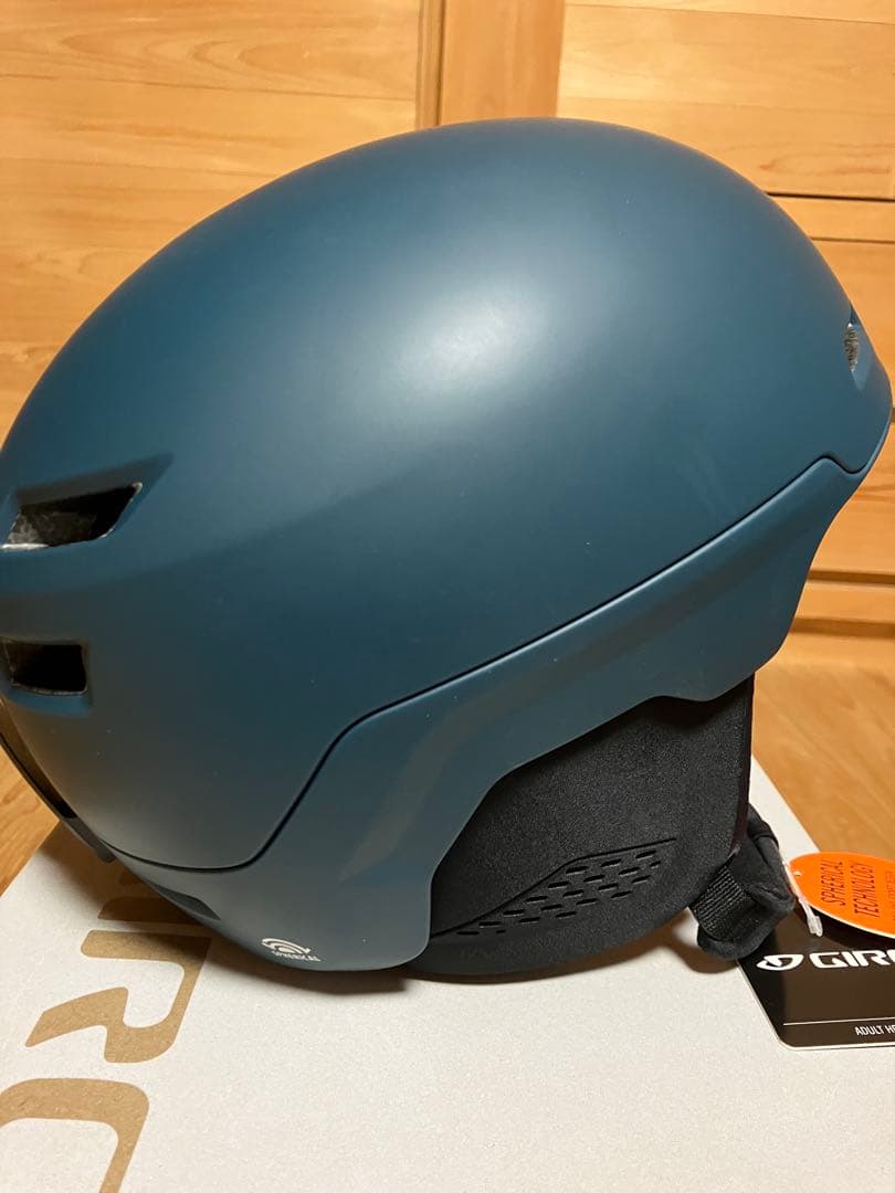 試着のみ GIRO OWEN SPHERICAL スキー スノボー ヘルメット