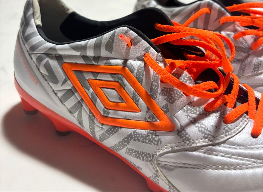 Umbro アクセレイタープロHG 26.5