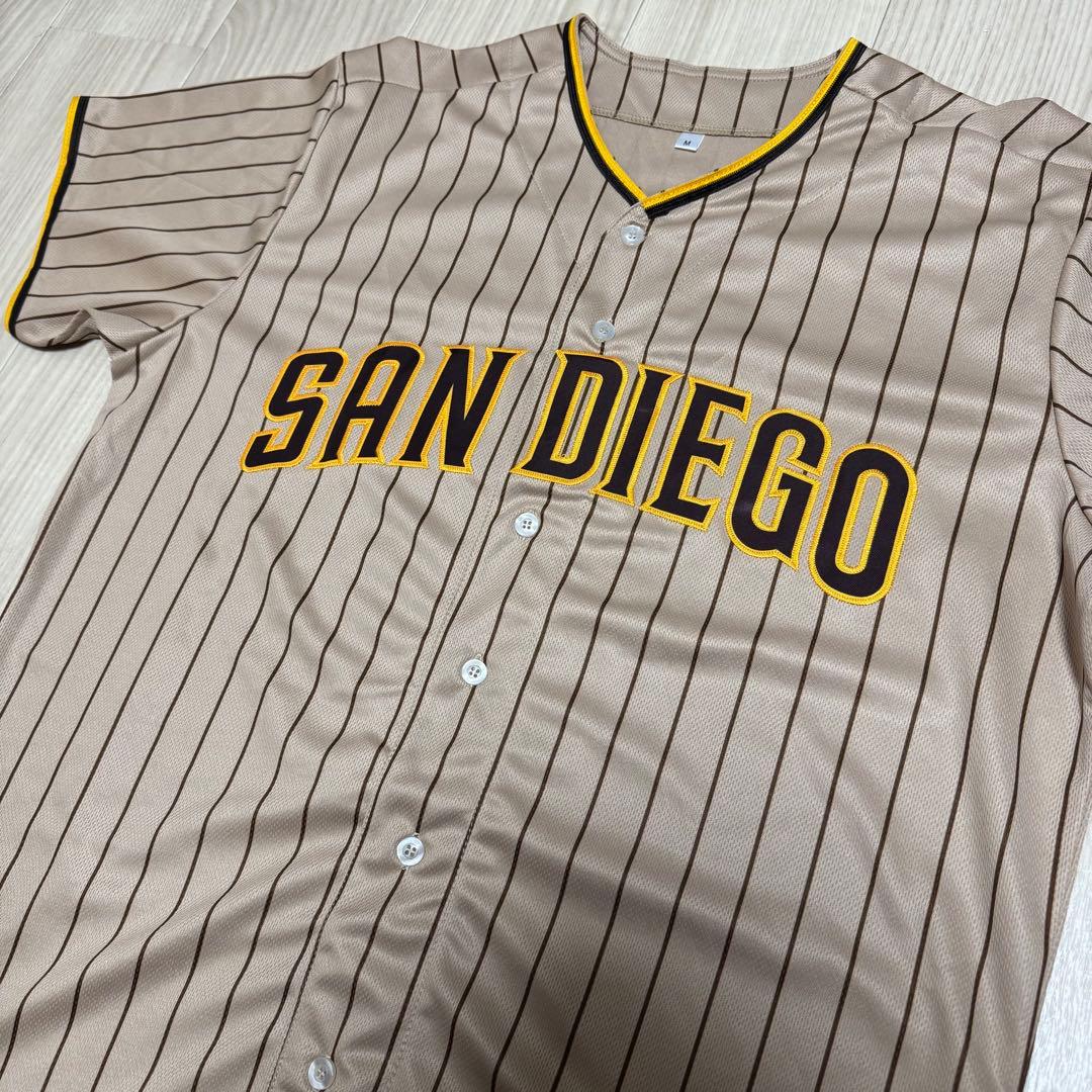 マチャド パドレス ユニフォーム