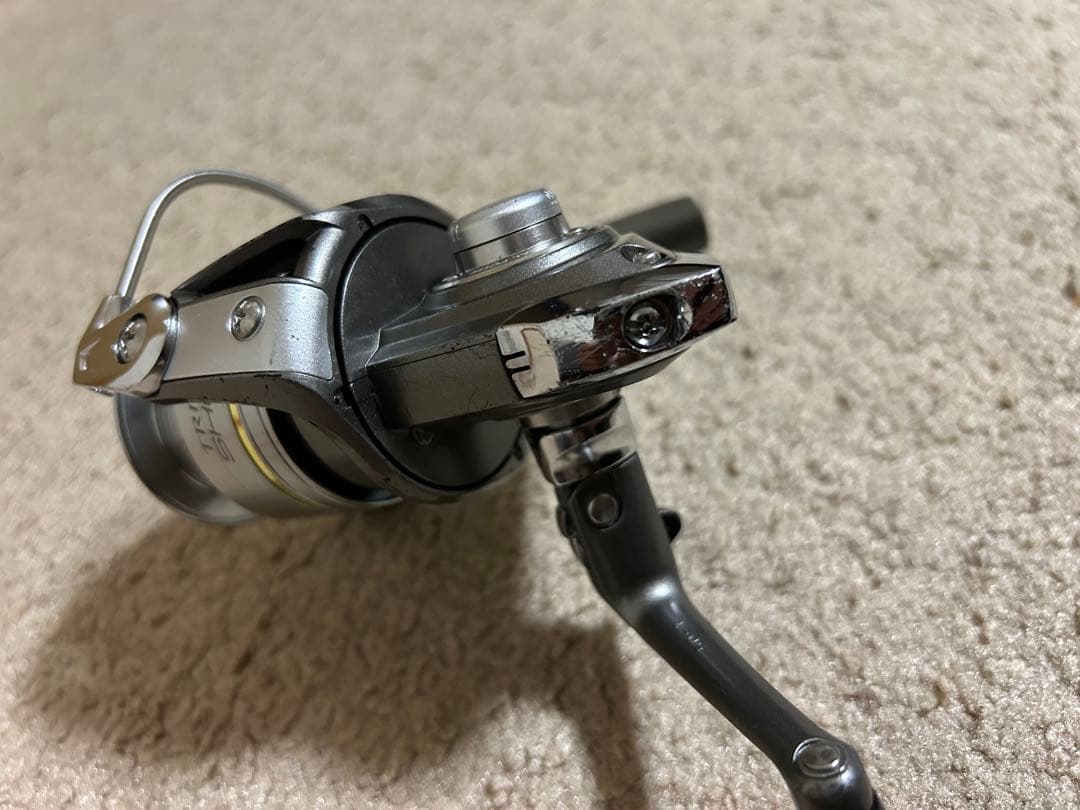 リール TRISO SHOX 2500LBD