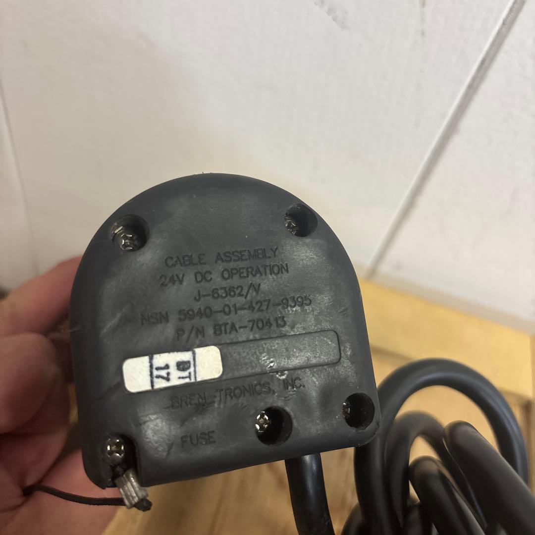 米軍　実物 HMMWV J-6362/V 24V DC バッテリー アダプター