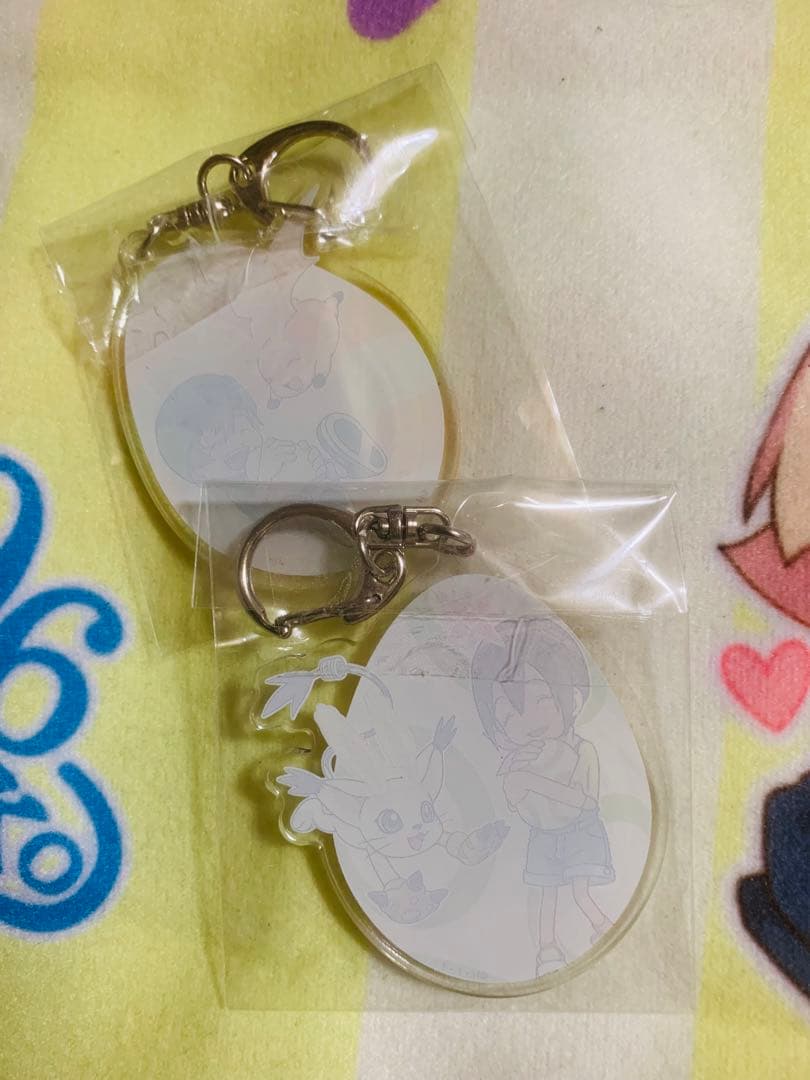 デジモン　高石タケル＆パタモン　八神ヒカリ＆テイルモン　アクリルキーホルダー