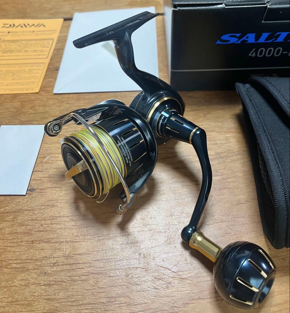 美品　23ソルティガ　4000-H