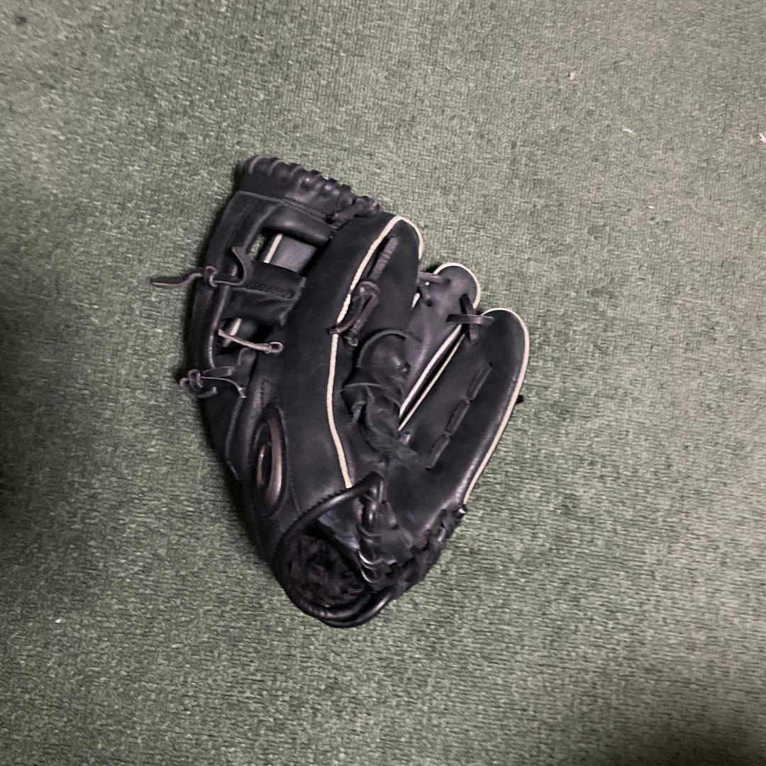 黒 レザー 軟式グローブ ストライプ入り