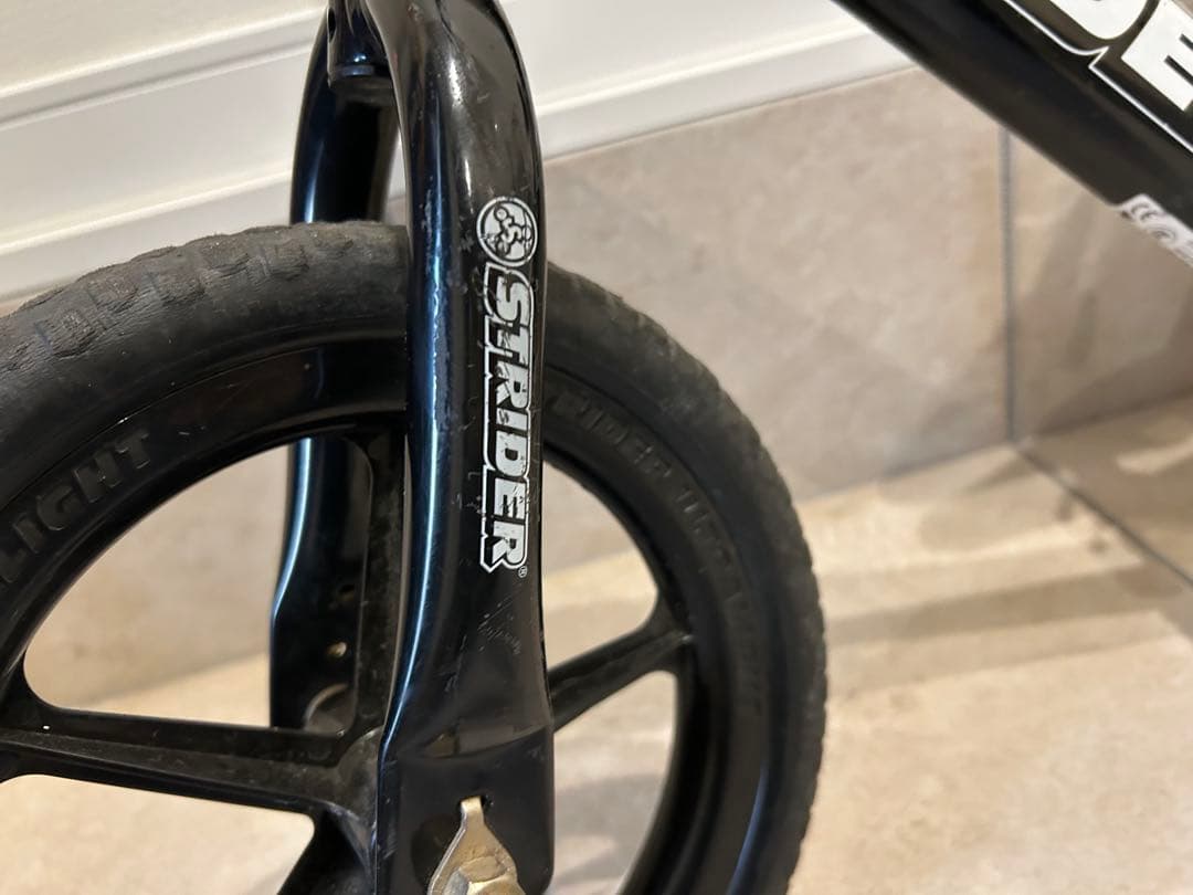 ストライダー　スポーツモデル　12インチ