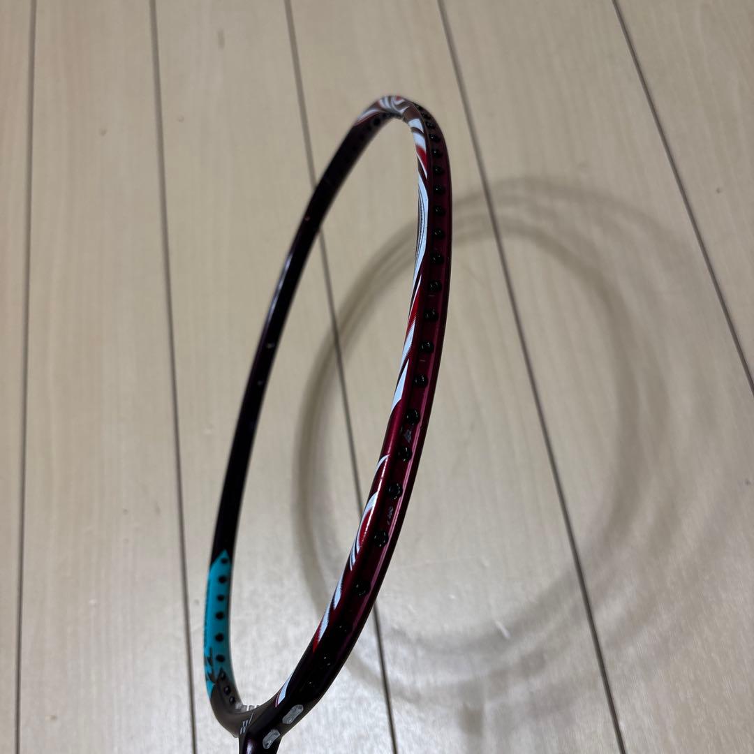 ASTROX100ZZ 黒赤青 ストライプ
