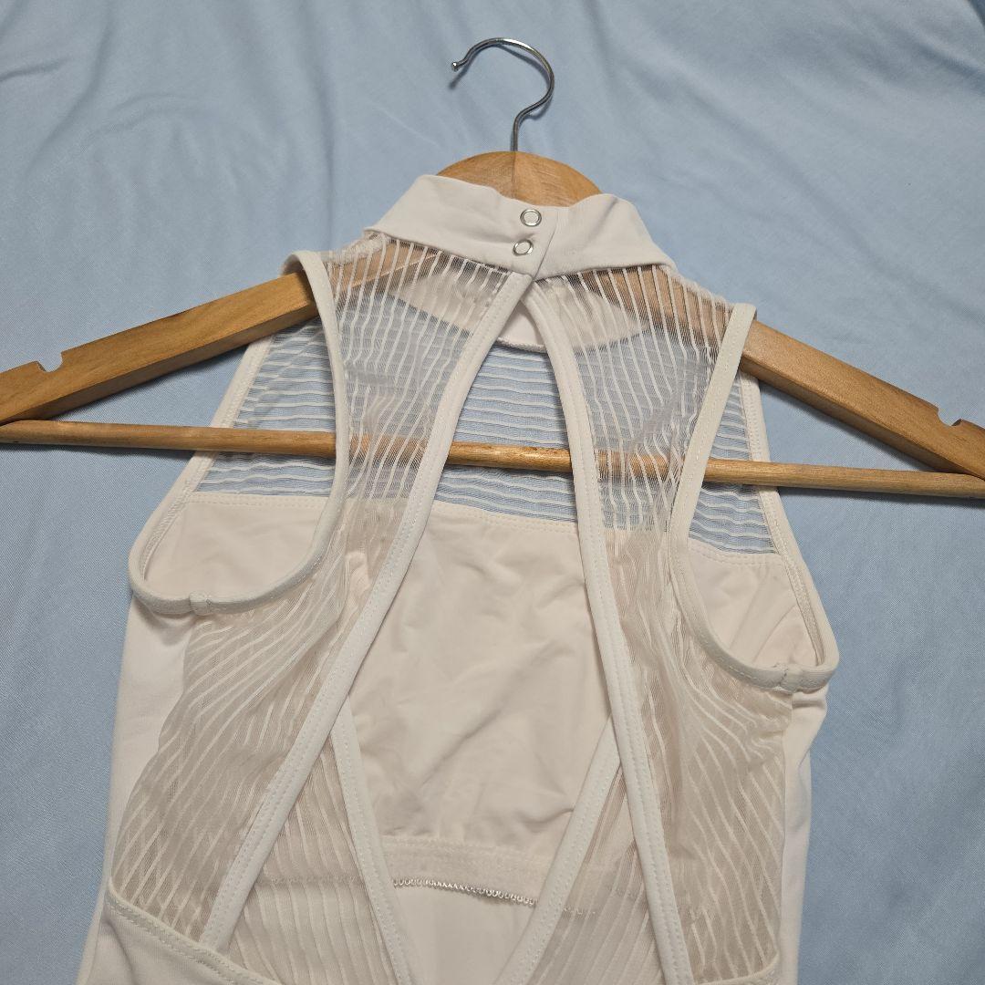 バレエ　リュリ(LULLI)レオタード　ユニタード　白