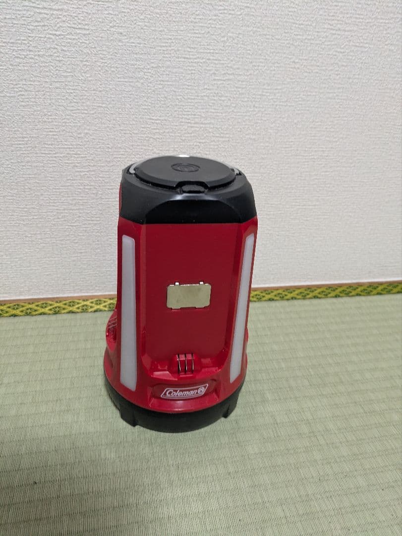 Coleman LEDランタン レッド/ブラック