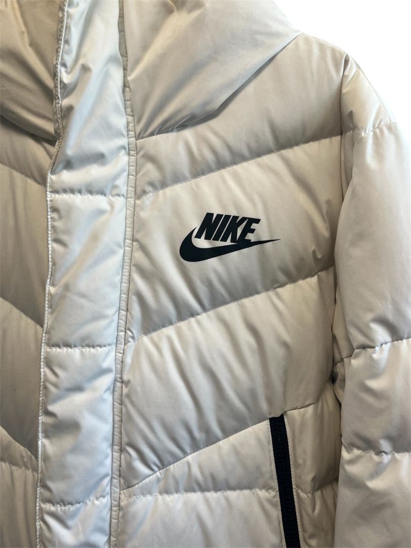 Nike フード付きダウンコート ホワイト