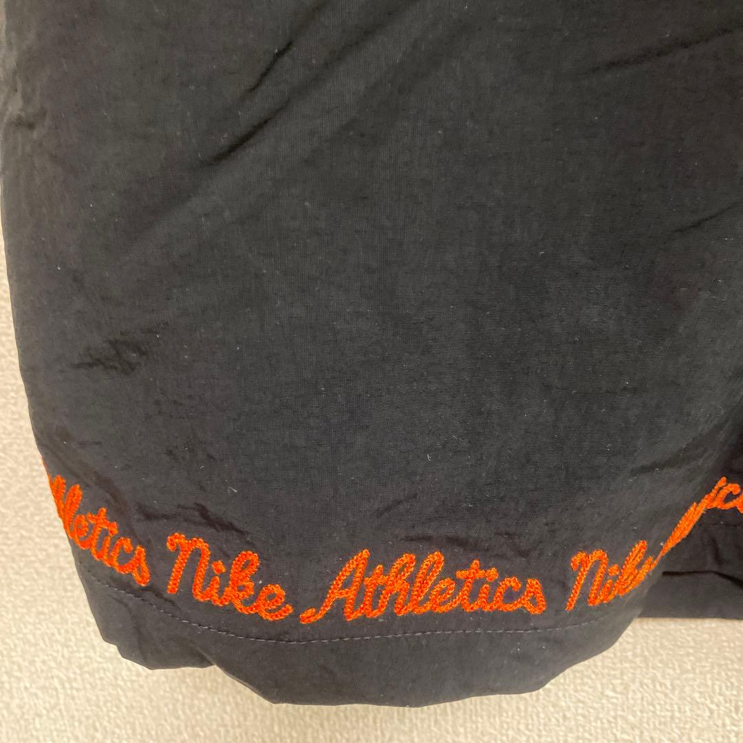 《新品・未使用》NIKE　ショートパンツ　ハーフパンツ