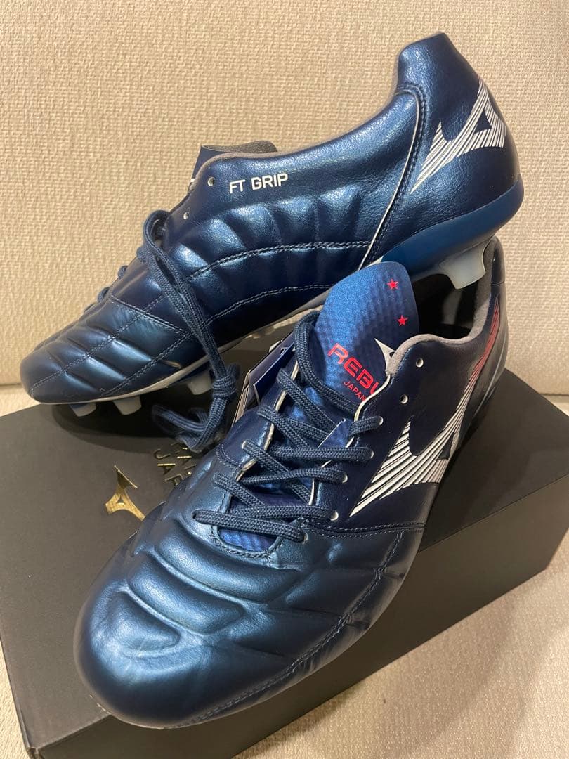 MIZUNO サッカーシューズ　REBULA CUP 26.5cm