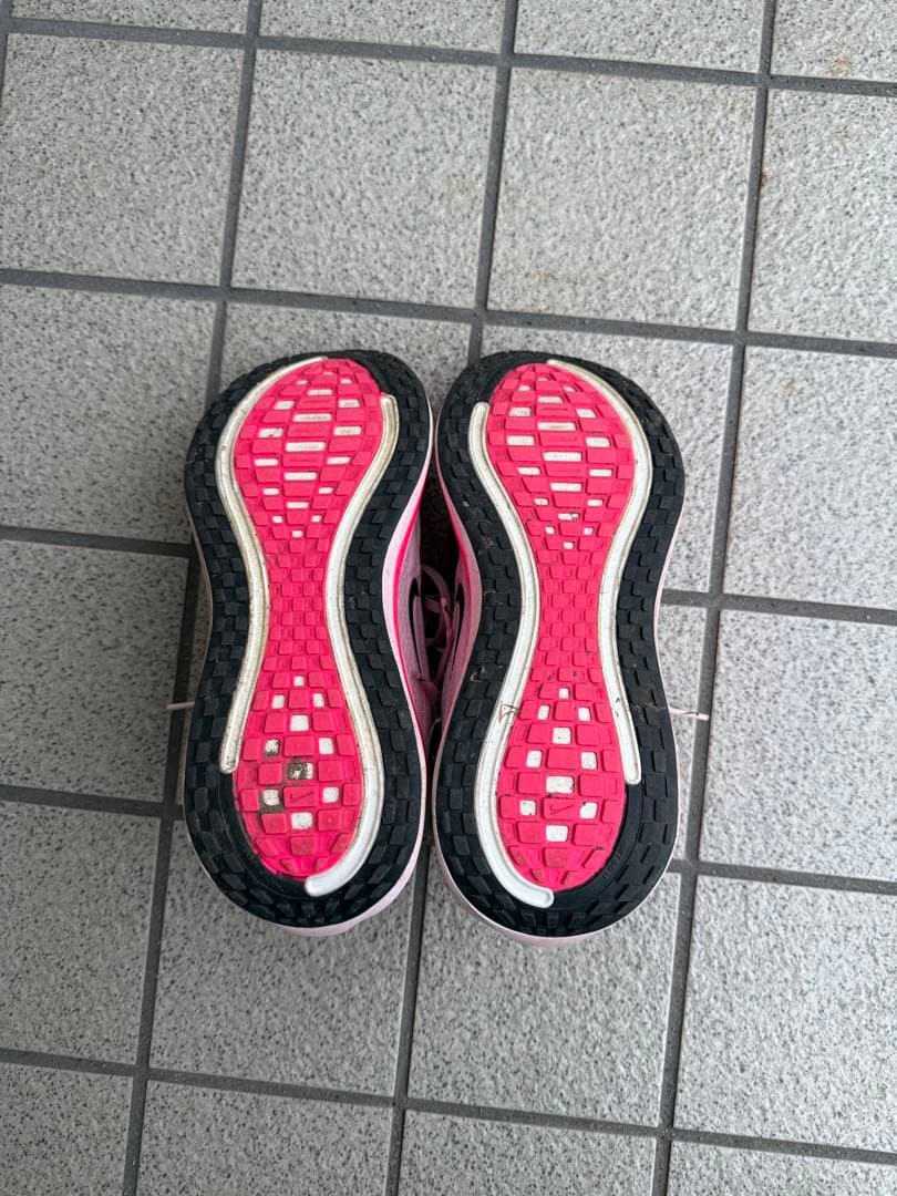 Nike ナイキボメロプラス