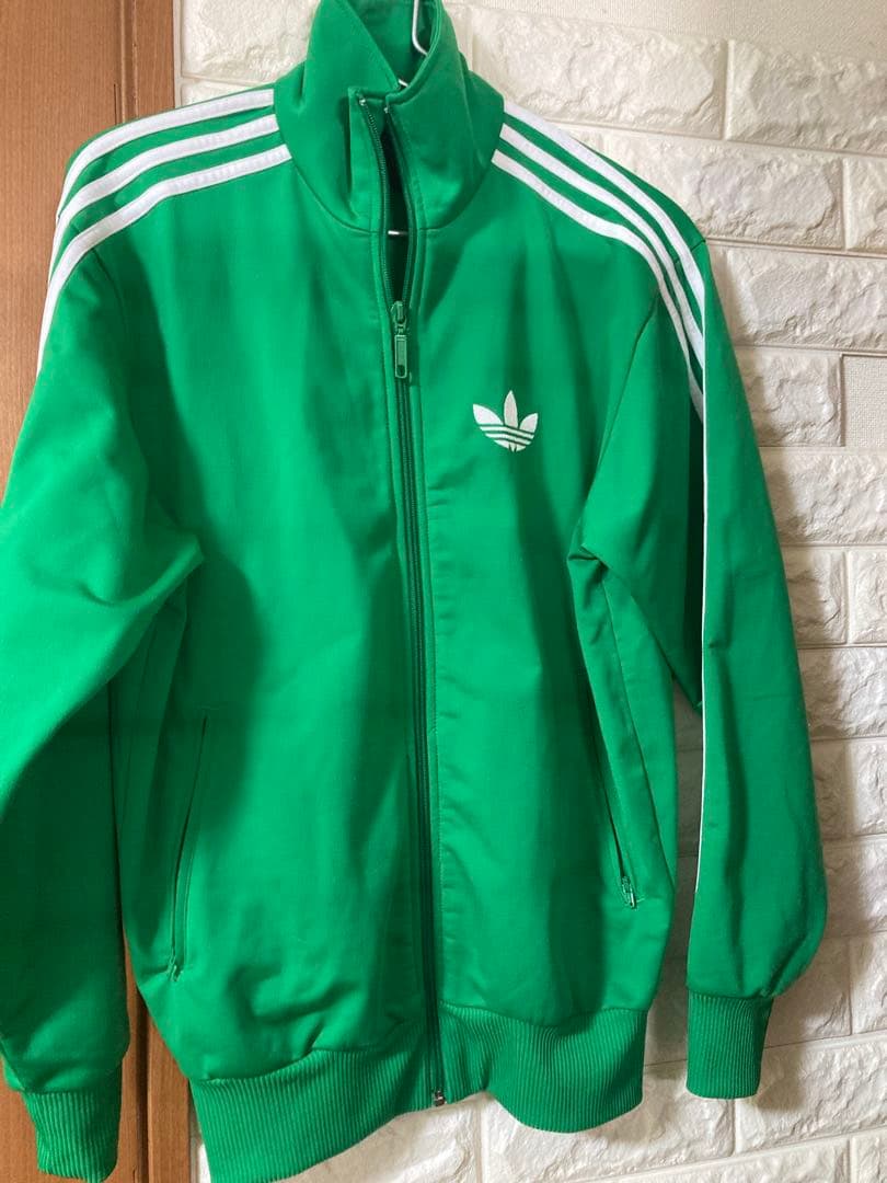 アディダス adidas グリーン　トラックジャケット