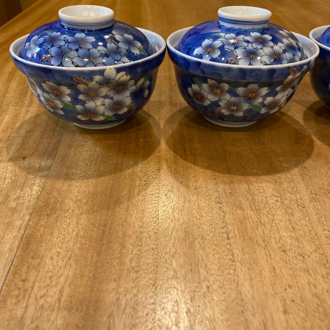 深川製磁桜花紋蓋付煮物鉢四個
